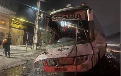 ماجرای تصادف شدید اتوبوس و کامیون در جاجرود