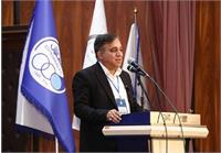 تاجرنیا بین دو راهی نظام پزشکی و مدیرعاملی