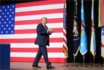 سخنرانی ترامپ در جمع فرماندهان ارتش: تهدید به اخراج فرماندهان و ادعای الحاق کانادا