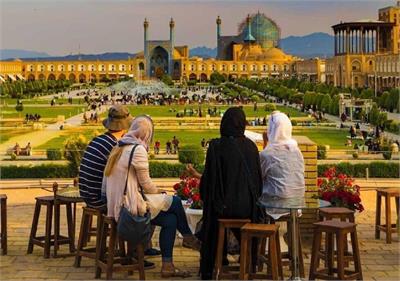 ورود به ایران ۵ یورو عوارض دارد!