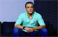 بیلبوردهای علی کریمی از سطح شهر پایین کشیده شد