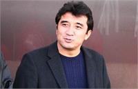 خداداد عزیزی: آقای رئیسی «زیرمیزی» از فوتبال برود!