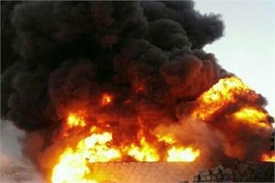 آتش‌سوزی گسترده دپوی سوخت در سراوان