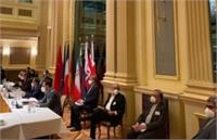 آغاز مذاکرات برجامی ها در اتریش و تجمع مخالفان