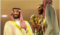 محمد بن‌سلمان جام پادشاهی را به بنزما اهدا کرد