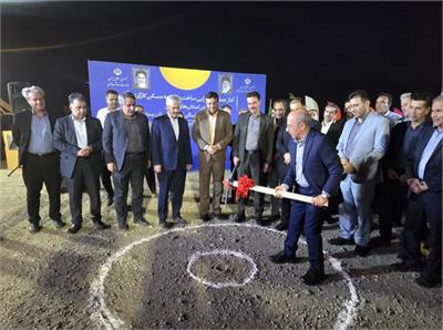 کارخانه‌دار و کارگر؛ دست در دست برای ساختن سقف‌های زندگی