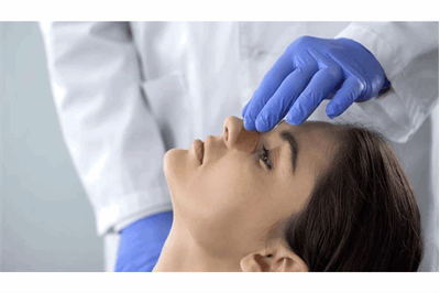 راهنمای انتخاب بهترین دکتر جراح بینی در تهران با قیمت مناسب؛ تعادل میان بودجه و زیبایی