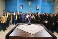 نسل مطالبه‌گر، جامعه آینده‌ساز؛ نگاهی تحلیلی به ضرورت پرورش تفکر انتقادی و رسانه‌ای در مدارس یزد