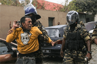 طوفان نسل Z در ماداگاسکار؛ جوانان با نماد جمجمه به میدان آمدند