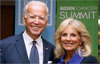 بایدن و همسرش در کنار هفت سین+عکس