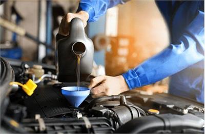 ممنوعیت نگهداری قوطی خالی روغن موتور در مغازه‌های تعویض روغن