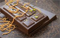 شکلات دبی: سفری به دنیای طعم‌های لوکس و خاورمیانه‌ای